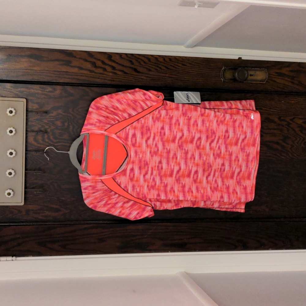 Woman's Pink T-shirt by Asics in XL